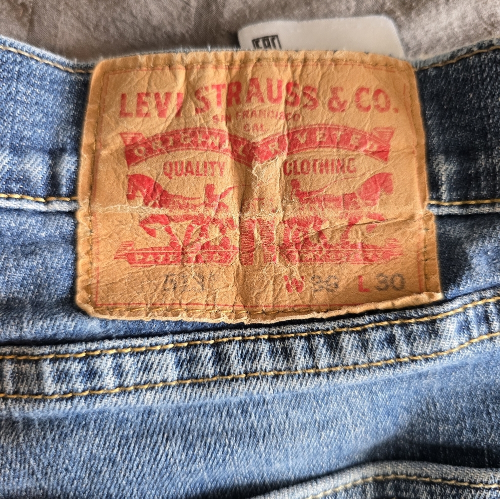 Levi's 513 - Picture 2 of 4
